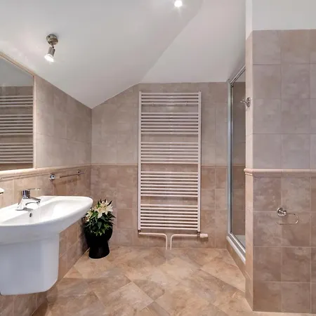 Rezidence Gloria Hotel 3*