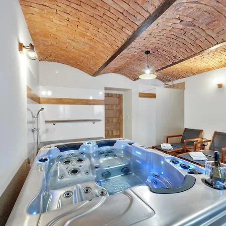 Rezidence Gloria Hotel 3*